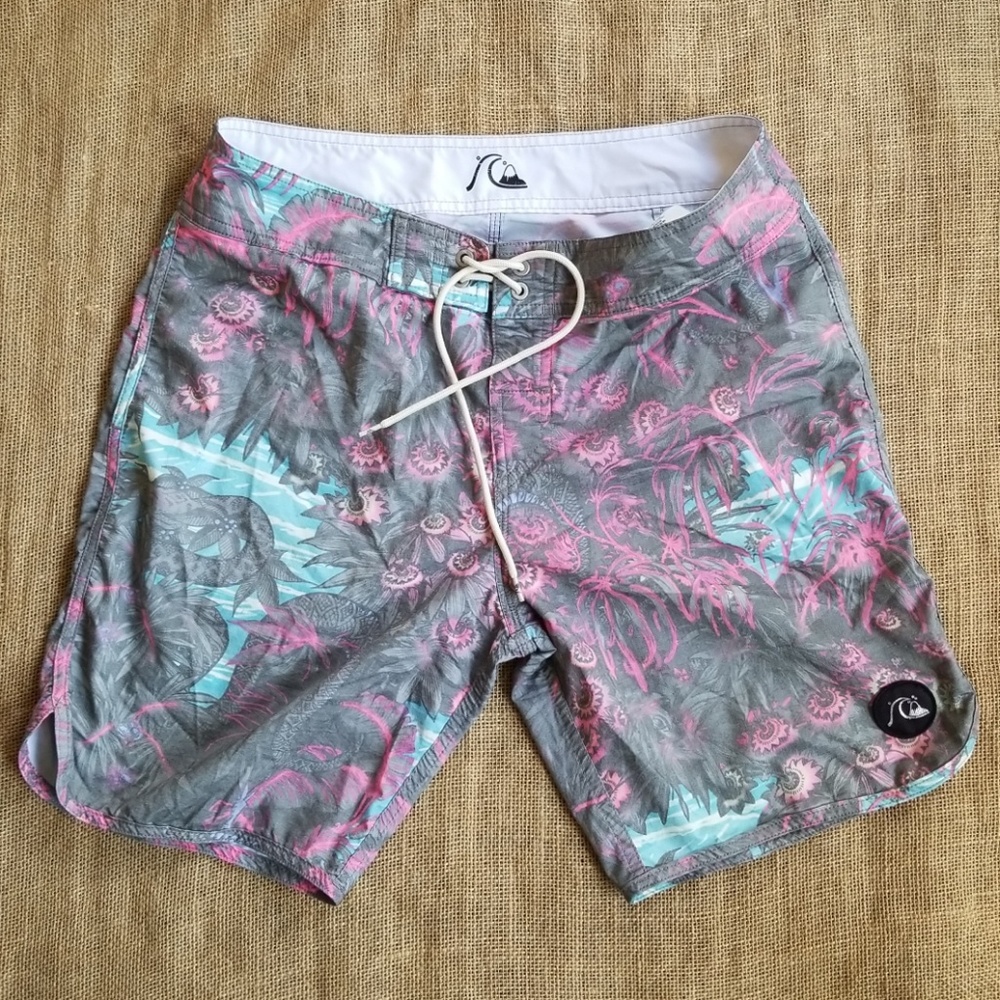 QUIKSILVER Board Shorts Floral Print Surf Swimsuit